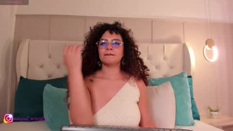 Amanda Rios online show from March 8, 7:29 pm