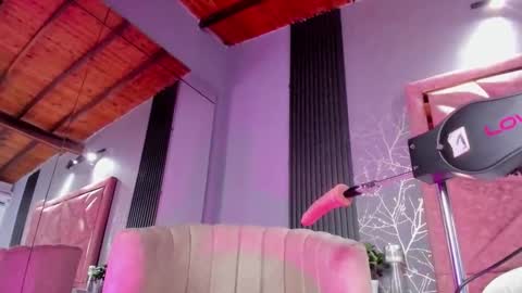 Amanda cruz online show from March 6, 1:01 am