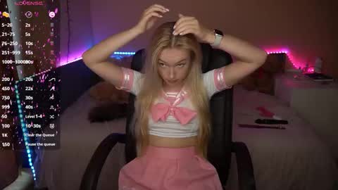 Snapshot of amandaafire chatting on September 14, 7:17 am Amanda online show from September 14, 7:17 am