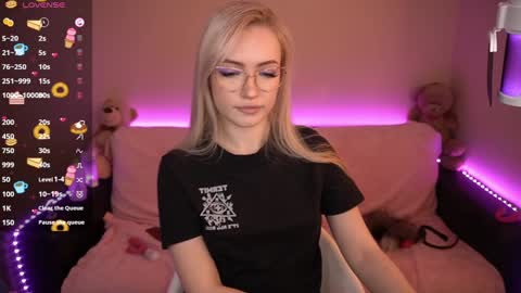 Snapshot of amandaafire chatting on January 18, 2:12 pm Amanda online show from January 18, 2:12 pm