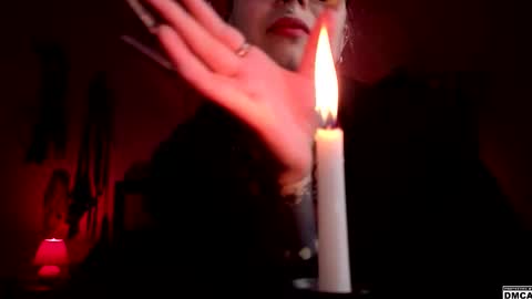 Goddess Amanita online show from September 26, 12:25 pm