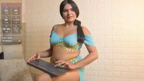 amarahanks_ online show from July 8, 3:42 am