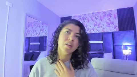 Emily online show from December 4, 12:29 pm