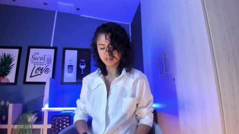 Emily online show from October 22, 12:21 pm