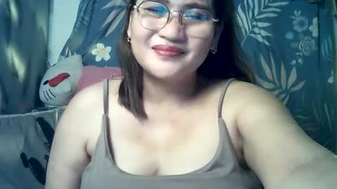 amazing angel online show from April 23, 6:10 pm