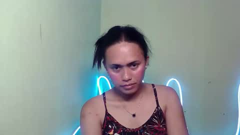 YELLA online show from December 22, 1:09 am