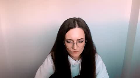 Izza online show from November 11, 1:08 pm