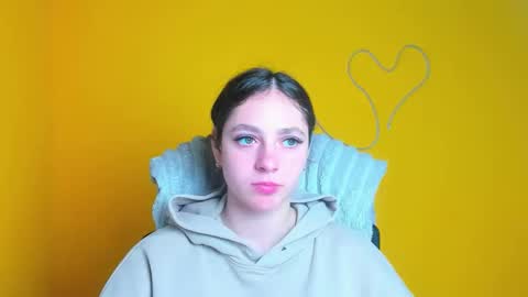 Amber online show from April 10, 11:16 am