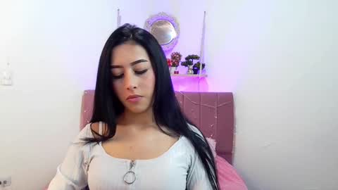 Amber  Astrom online show from January 18, 9:55 pm