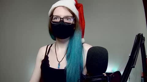 Amber non-nude model online show from December 26, 11:24 pm