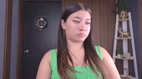 Amber online show from December 9, 7:29 pm