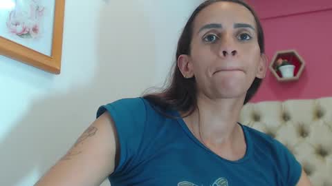 Amber Moore online show from October 7, 12:59 am