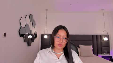 Snapshot of amberlewis_ chatting on October 15, 4:26 am Amber online show from October 15, 4:26 am