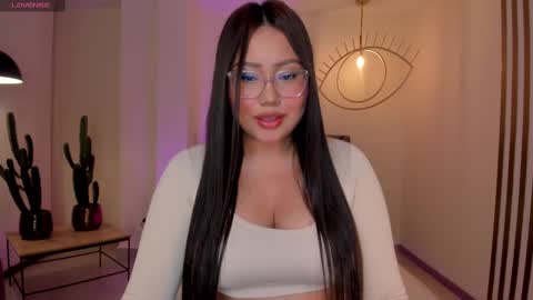Snapshot of amberlewis_ chatting on February 12, 3:07 am Amber online show from February 12, 3:07 am