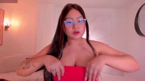 Snapshot of amberlewis_ chatting on January 22, 3:09 am Amber online show from January 22, 3:09 am