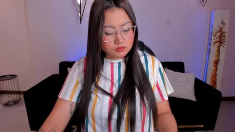 Snapshot of amberlewis_ chatting on March 5, 3:08 am Amber online show from March 5, 3:08 am