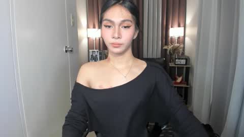 amber online show from November 2, 7:06 pm