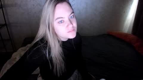 Snapshot of ambrosia__ chatting on October 20, 11:02 am ambrosia__ online show from October 20, 11:02 am