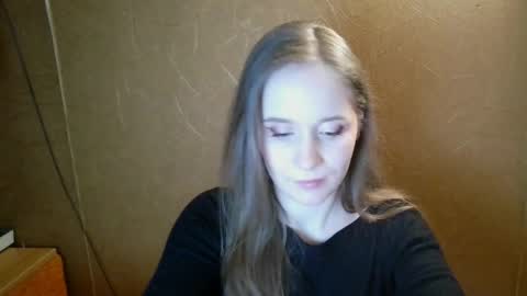 Amelia  online show from May 13, 8:47 pm