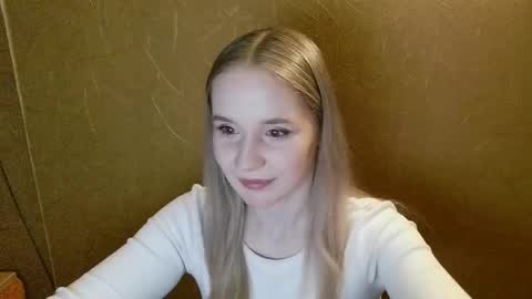 Amelia  online show from May 19, 6:26 pm