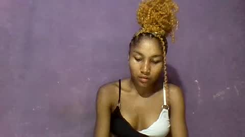 amelisy20005 online show from January 10, 7:29 pm