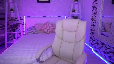 Alina online show from April 15, 2:06 pm