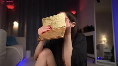 Amy  online show from October 2, 1:54 am