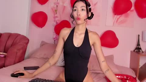 AmiiClark  online show from February 15, 7:02 pm