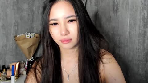 Snapshot of amina_artin chatting on February 13, 6:38 pm Amina online show from February 13, 6:38 pm