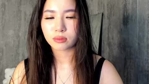 Snapshot of amina_artin chatting on January 11, 6:23 pm Amina online show from January 11, 6:23 pm