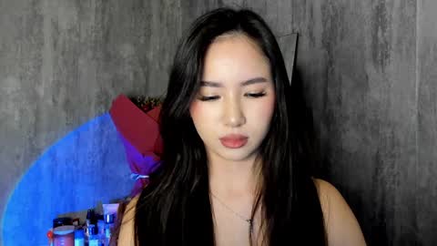 Snapshot of amina_artin chatting on March 2, 4:36 pm Amina online show from March 2, 4:36 pm