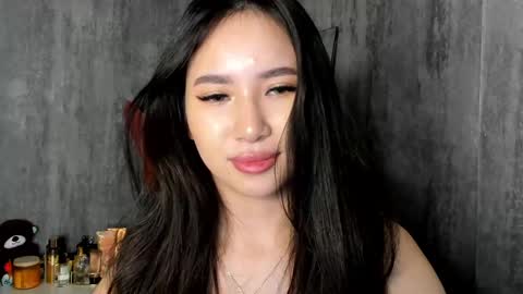 Snapshot of amina_artin chatting on February 20, 1:08 pm Amina online show from February 20, 1:08 pm