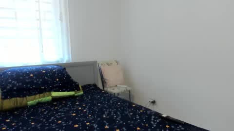 Amira Vyxen online show from May 25, 4:55 am