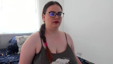 Amira Vyxen online show from May 19, 6:31 am