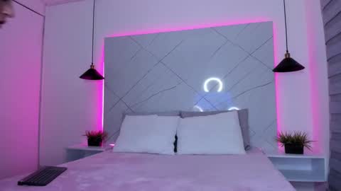 Snapshot of ammy_camm chatting on February 11, 4:12 am Ammy  online show from February 11, 4:12 am
