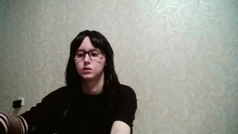 Amomira honeyx online show from August 5, 8:42 am
