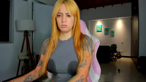 Snapshot of amy_coquette chatting on February 11, 12:49 am  CARO GOMEZ online show from February 11, 12:49 am