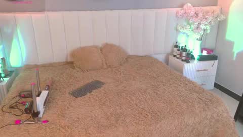 Amy online show from January 5, 8:12 pm