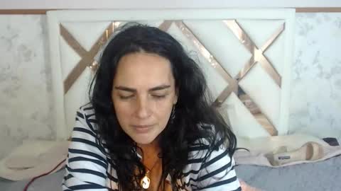 amy_walls7 online show from March 12, 3:26 pm