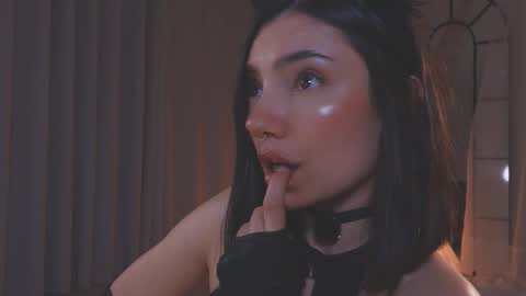 Amy Armstrong online show from November 5, 11:21 pm