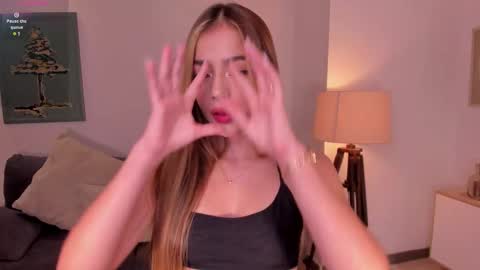 Amy  online show from December 2, 8:22 pm