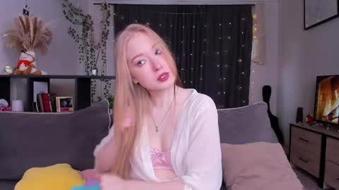 Amy online show from May 28, 11:19 am