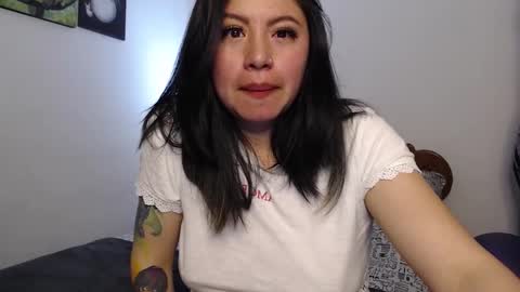 Snapshot of amywine7 chatting on October 3, 5:01 am Amy online show from October 3, 5:01 am