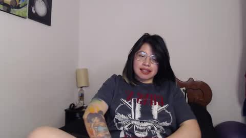 Snapshot of amywine7 chatting on January 3, 5:50 am Amy online show from January 3, 5:50 am