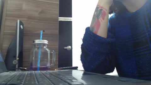 Snapshot of amywine7 chatting on January 3, 8:11 pm Amy online show from January 3, 8:11 pm