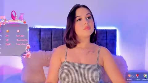 Snapshot of ana_levi chatting on September 24, 2:21 am Ana online show from September 24, 2:21 am