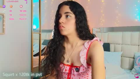 Anahi  online show from March 12, 8:11 pm