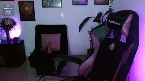      help me to get 100 thumps up  online show from March 31, 12:54 am