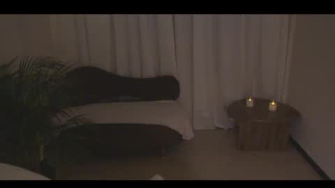 Ann online show from March 30, 6:40 pm