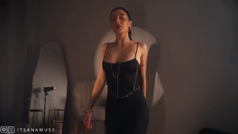 Ana online show from November 28, 10:13 pm